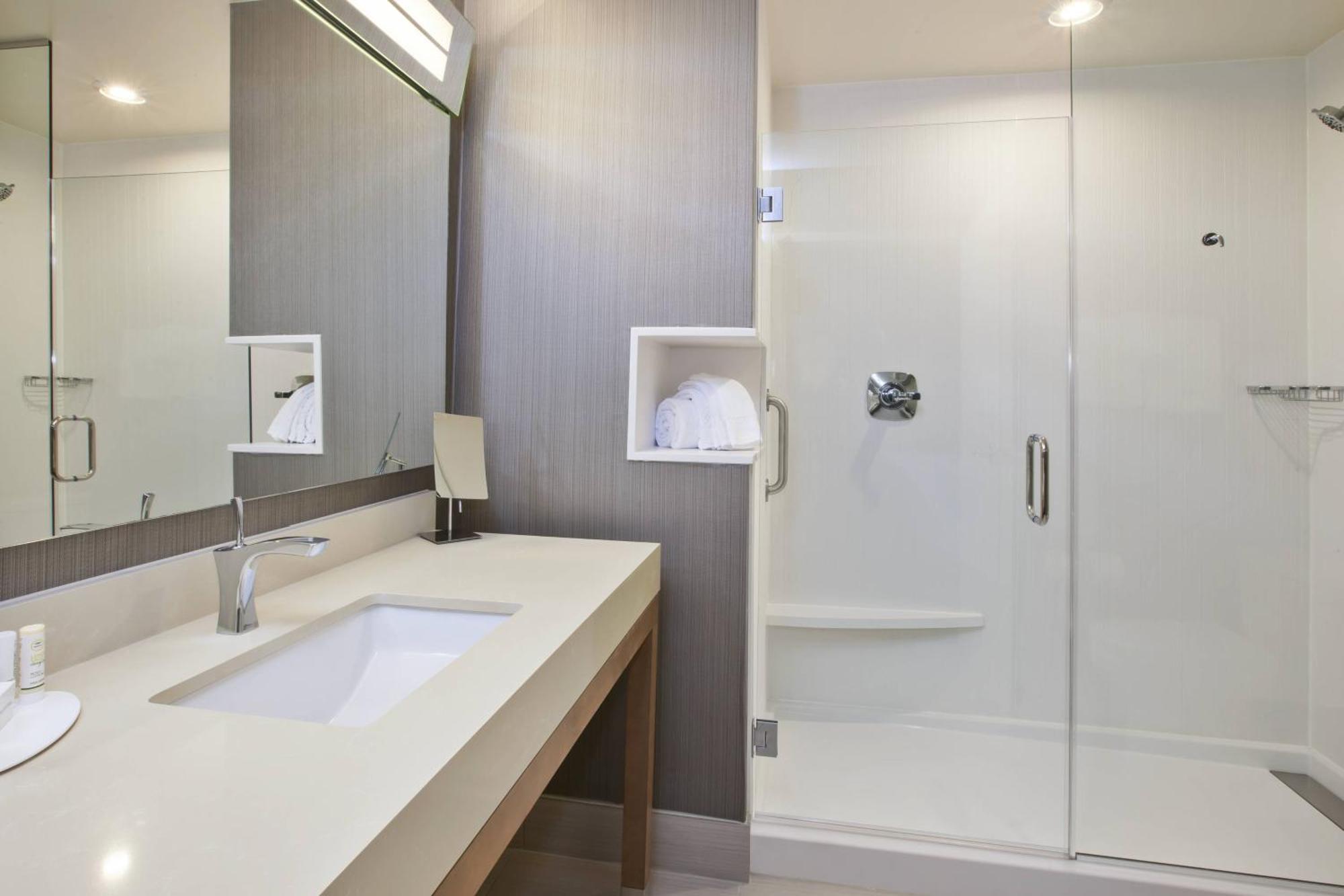 Отель Courtyard By Marriott St. Joseph-Бентон-Харбор Экстерьер фото